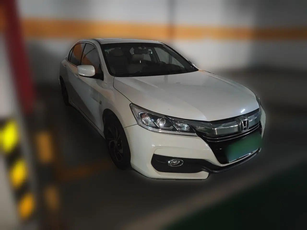 Honda Accord 2016 2.0L Comfort Edition — миниатюра 3