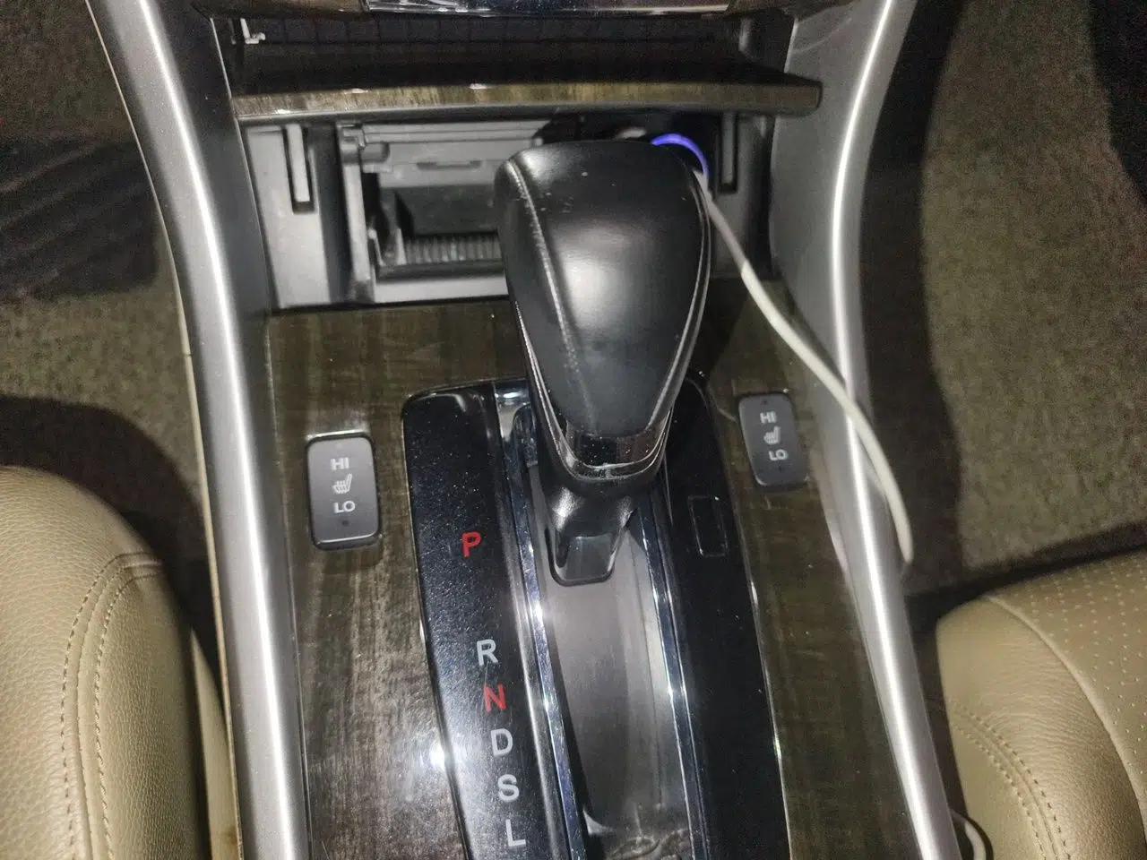 Honda Accord 2014 2.4L EX Luxury Edition — миниатюра 14