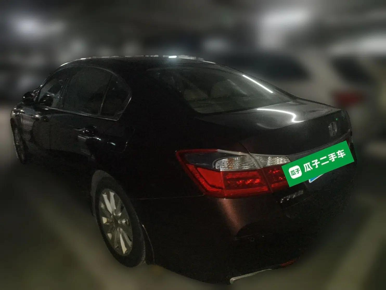 Honda Accord 2014 2.4L EX Luxury Edition — миниатюра 4