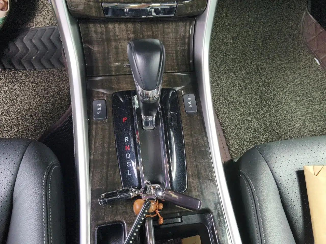 Honda Accord 2015 2.4L EX Luxury Edition — миниатюра 14