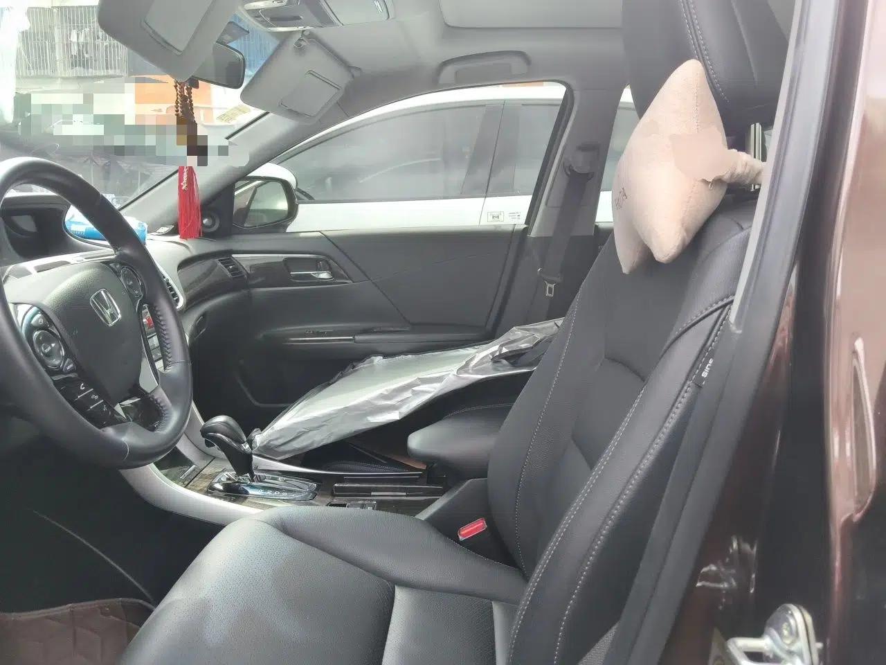 Honda Accord 2015 2.4L EX Luxury Edition — миниатюра 15