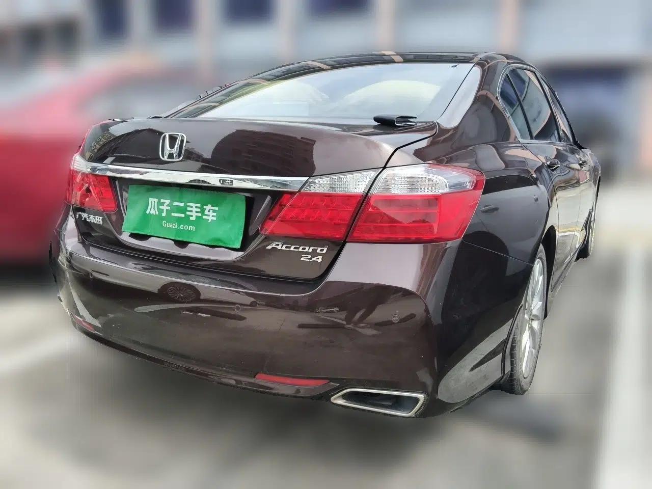Honda Accord 2015 2.4L EX Luxury Edition — миниатюра 6