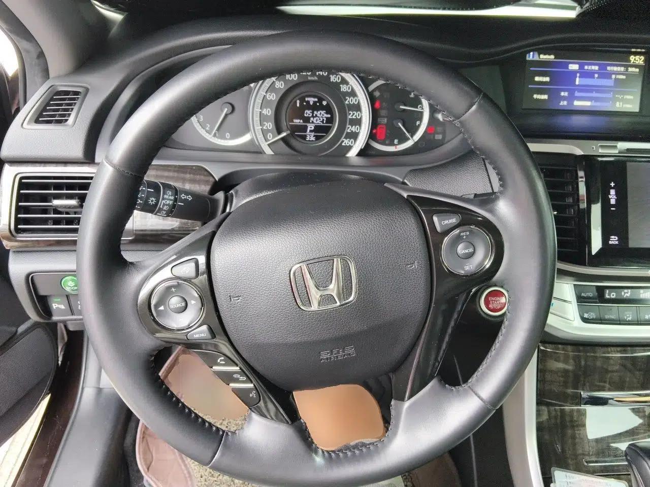 Honda Accord 2015 2.4L EX Luxury Edition — миниатюра 10