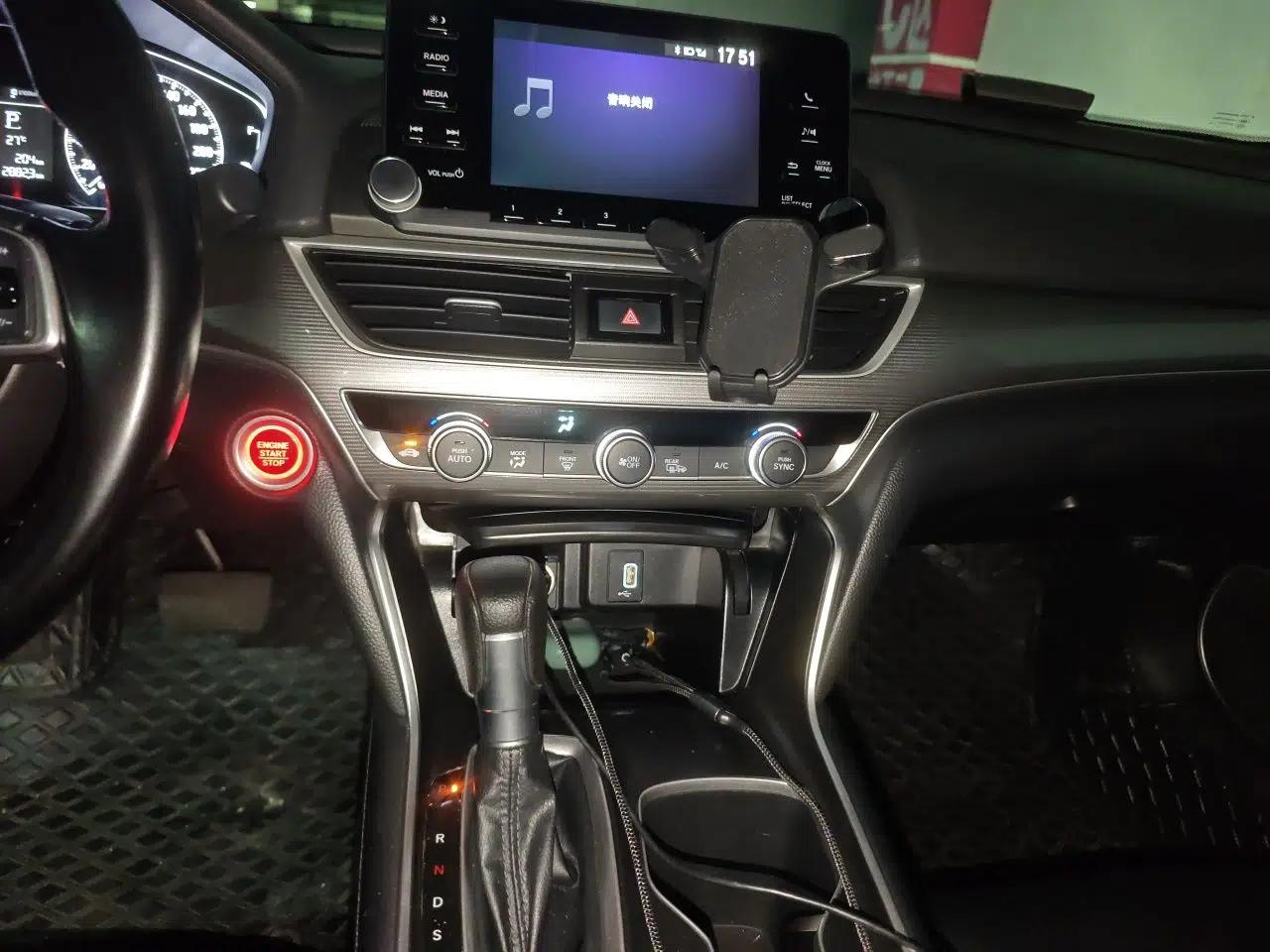 Honda Accord 2018 260TURBO Elite Edition China VI — миниатюра 13