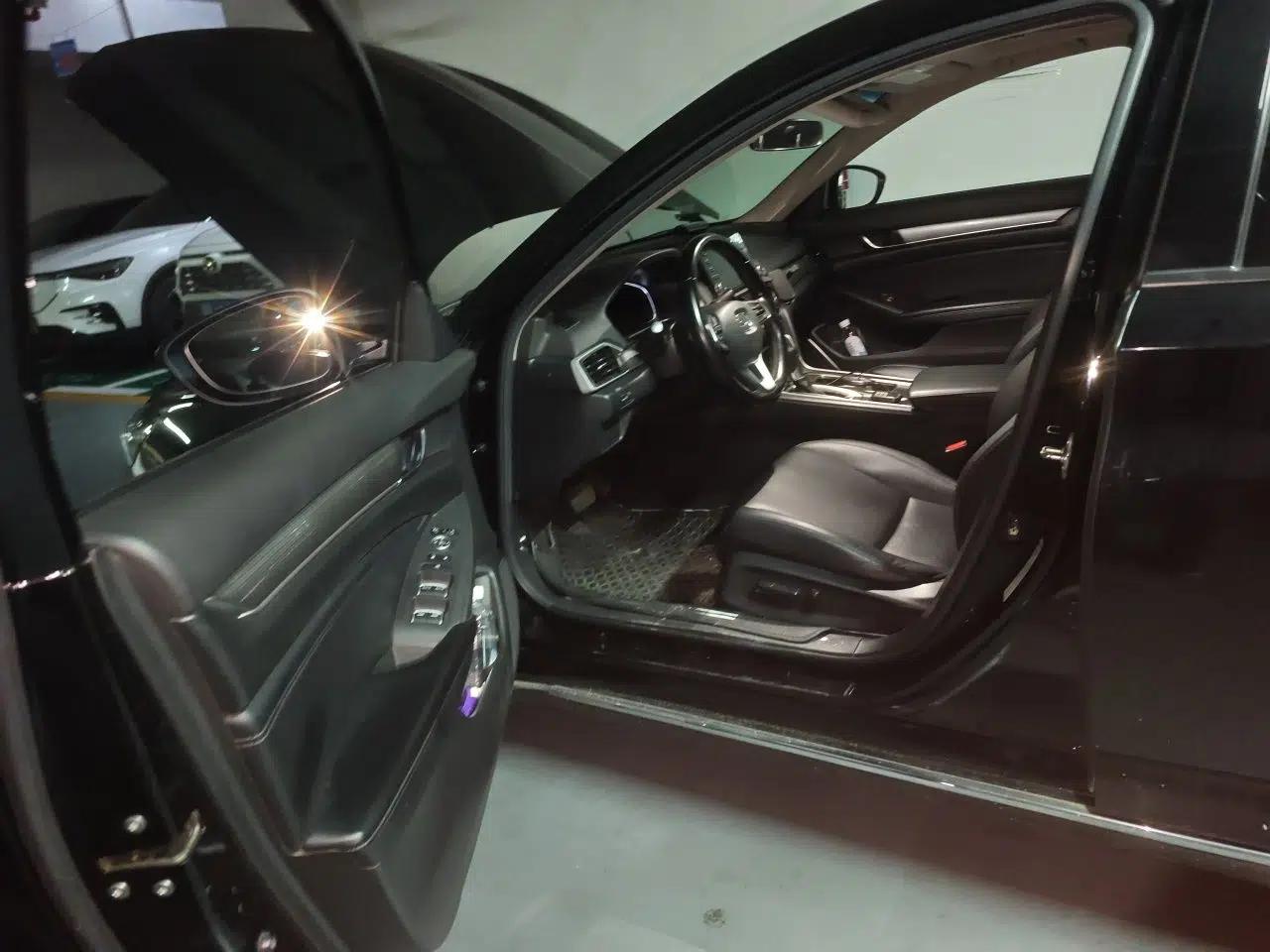 Honda Accord 2018 260TURBO Elite Edition China VI — миниатюра 16