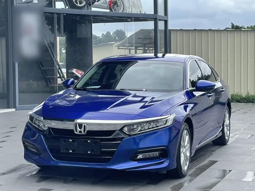 Honda Accord 2018 260TURBO Elite Edition China V — миниатюра 1