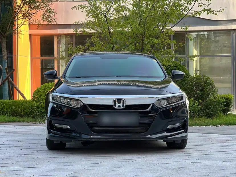 Honda Accord 2018 260TURBO Elite Edition China VI — миниатюра 2
