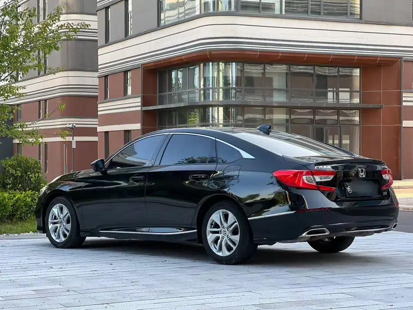 Honda Accord 2018 260TURBO Elite Edition China VI — миниатюра 5