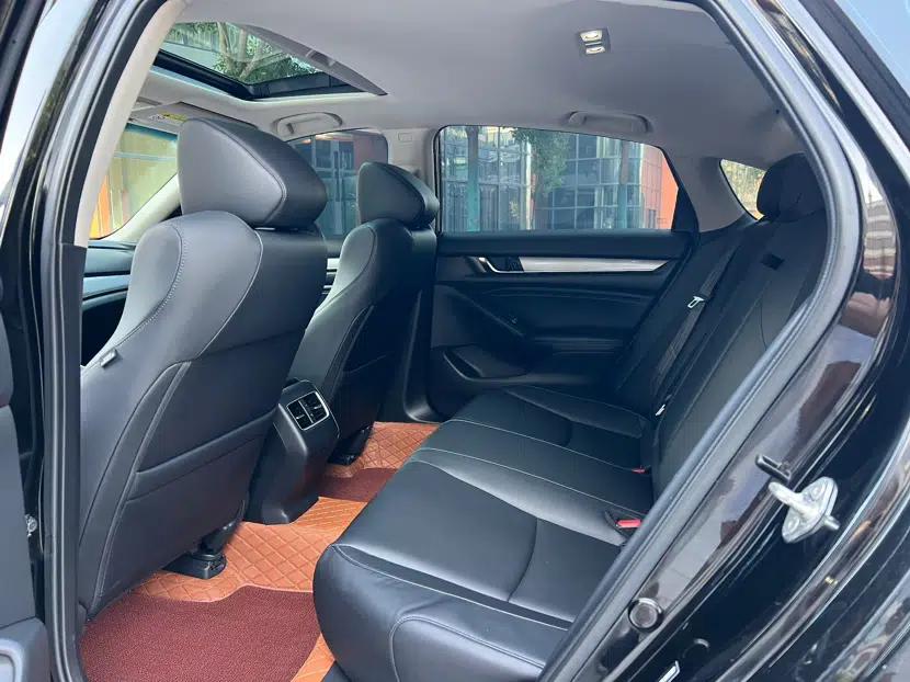 Honda Accord 2018 260TURBO Elite Edition China VI — миниатюра 9