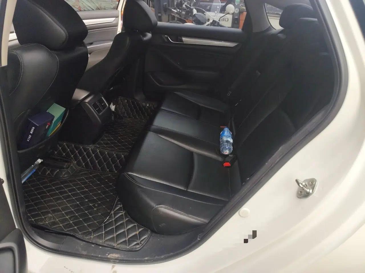 Honda Accord 2018 260TURBO Elite Edition China V — миниатюра 17