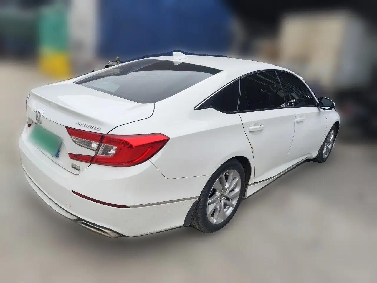 Honda Accord 2018 260TURBO Elite Edition China V — миниатюра 6