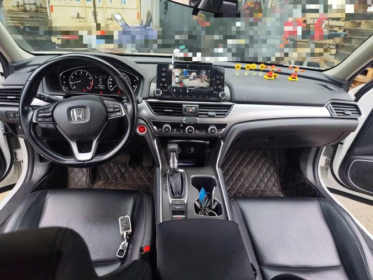 Honda Accord 2018 260TURBO Elite Edition China V — миниатюра 9