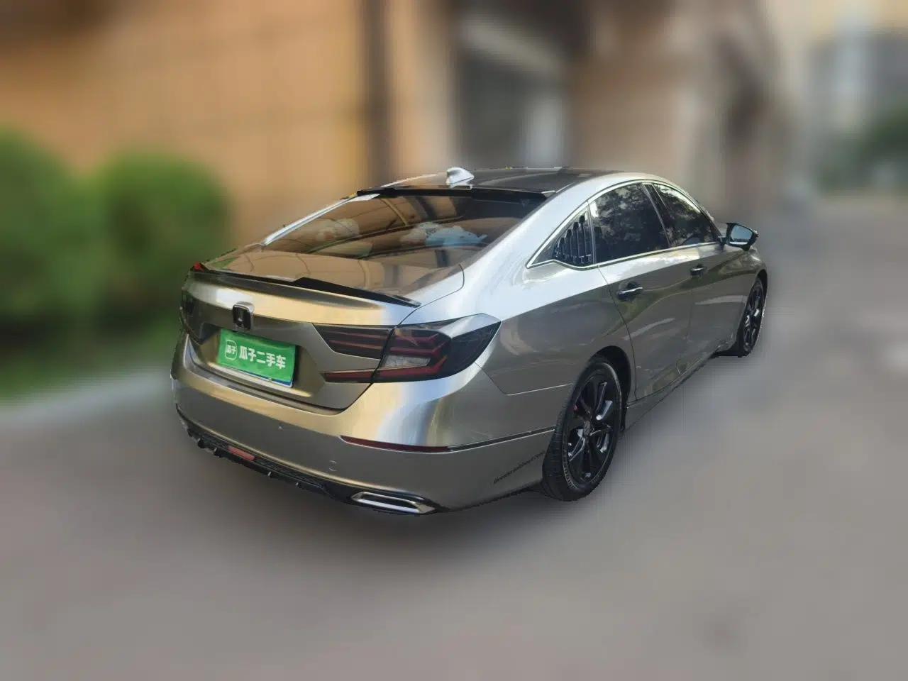 Honda Accord 2018 260TURBO Elite Edition China V — миниатюра 6