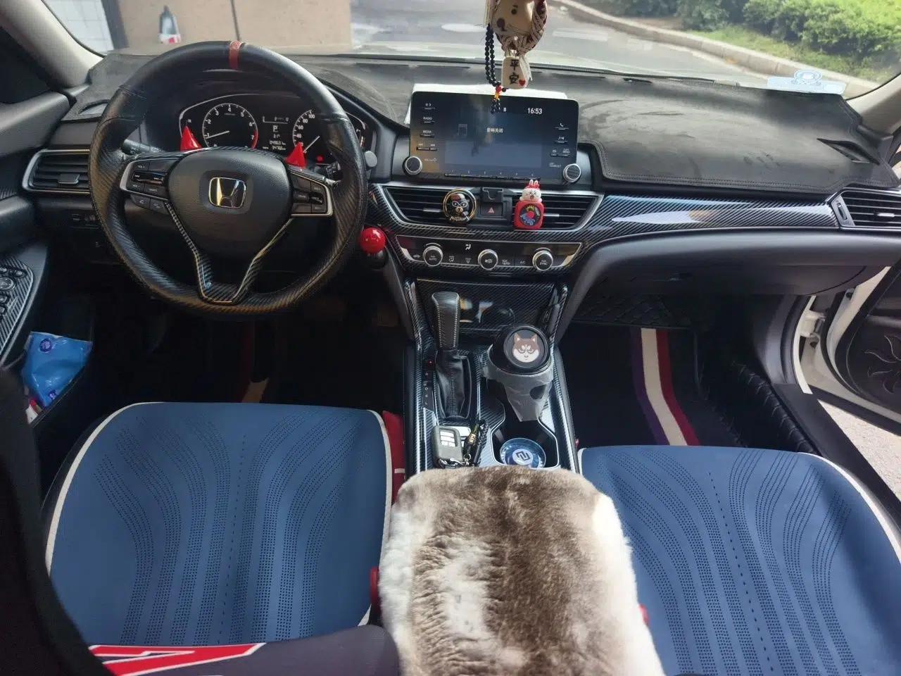 Honda Accord 2018 260TURBO Elite Edition China V — миниатюра 9