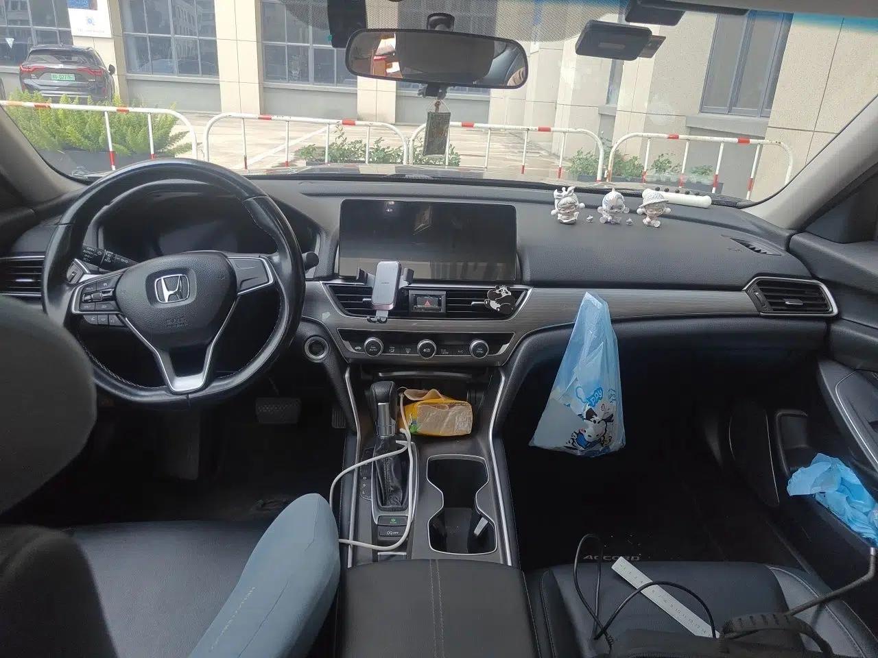 Honda Accord 2022 260TURBO Luxury Edition — миниатюра 9