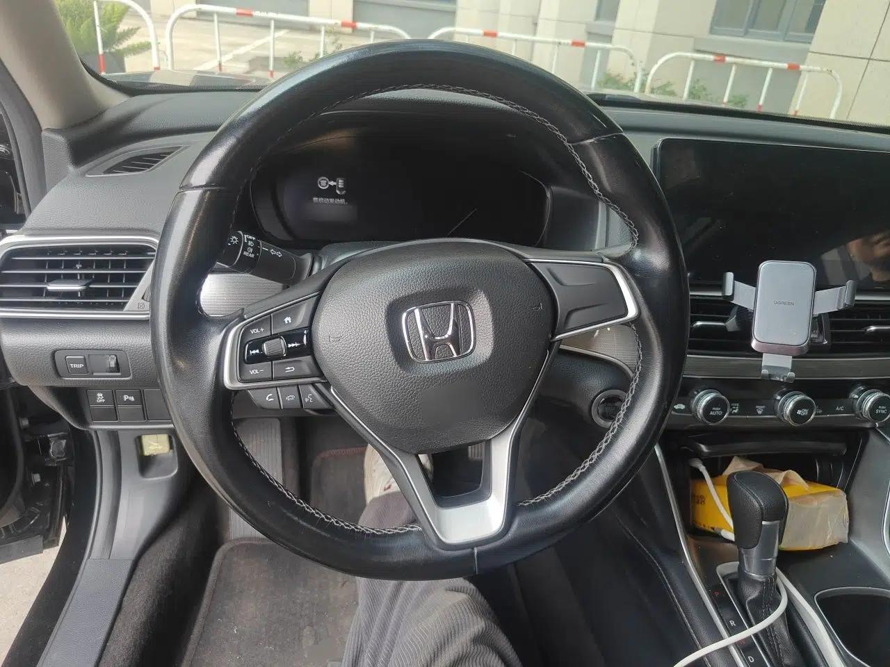 Honda Accord 2022 260TURBO Luxury Edition — миниатюра 10