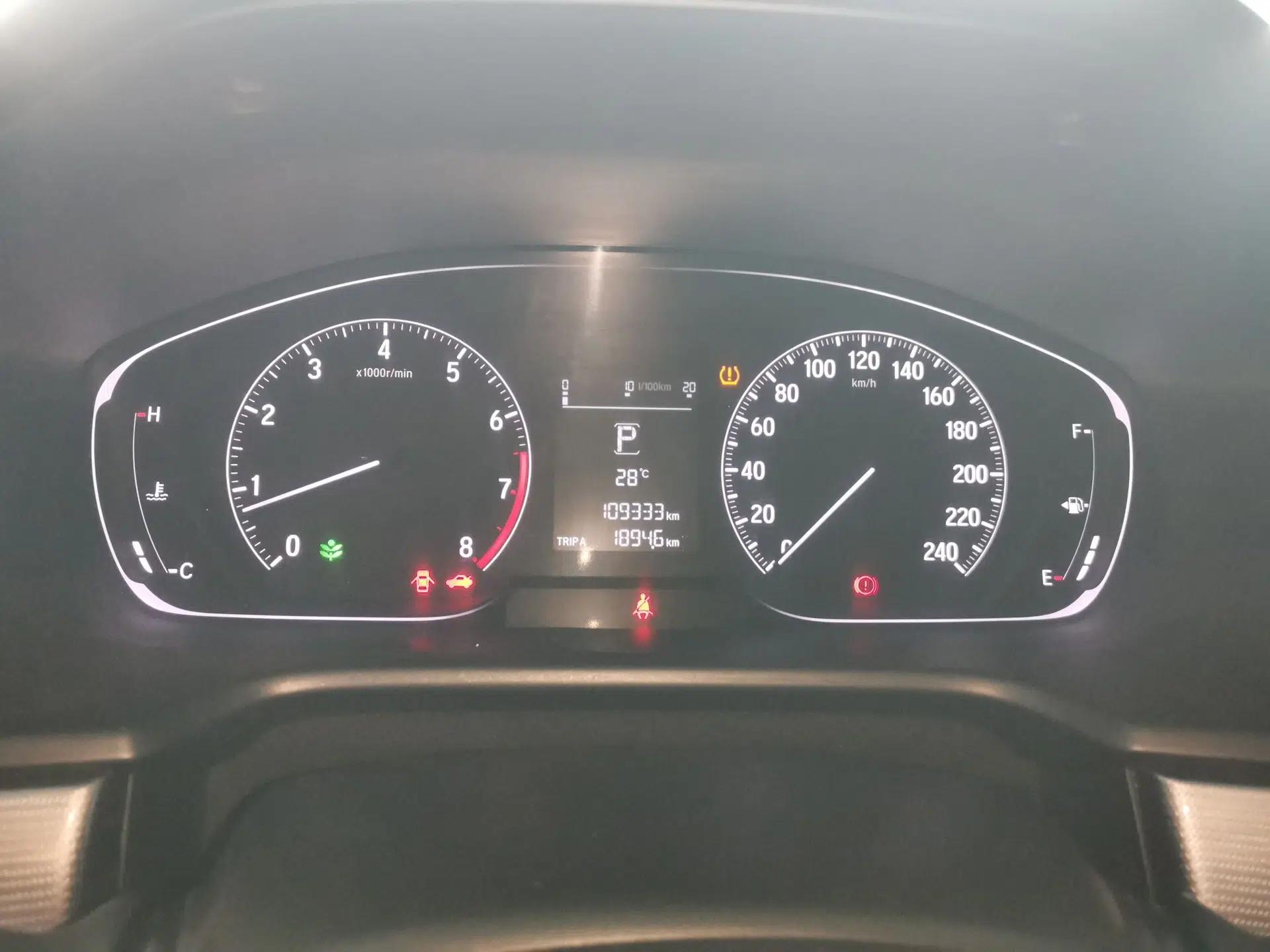 Honda Accord 2018 260TURBO Elite Edition China V — миниатюра 11
