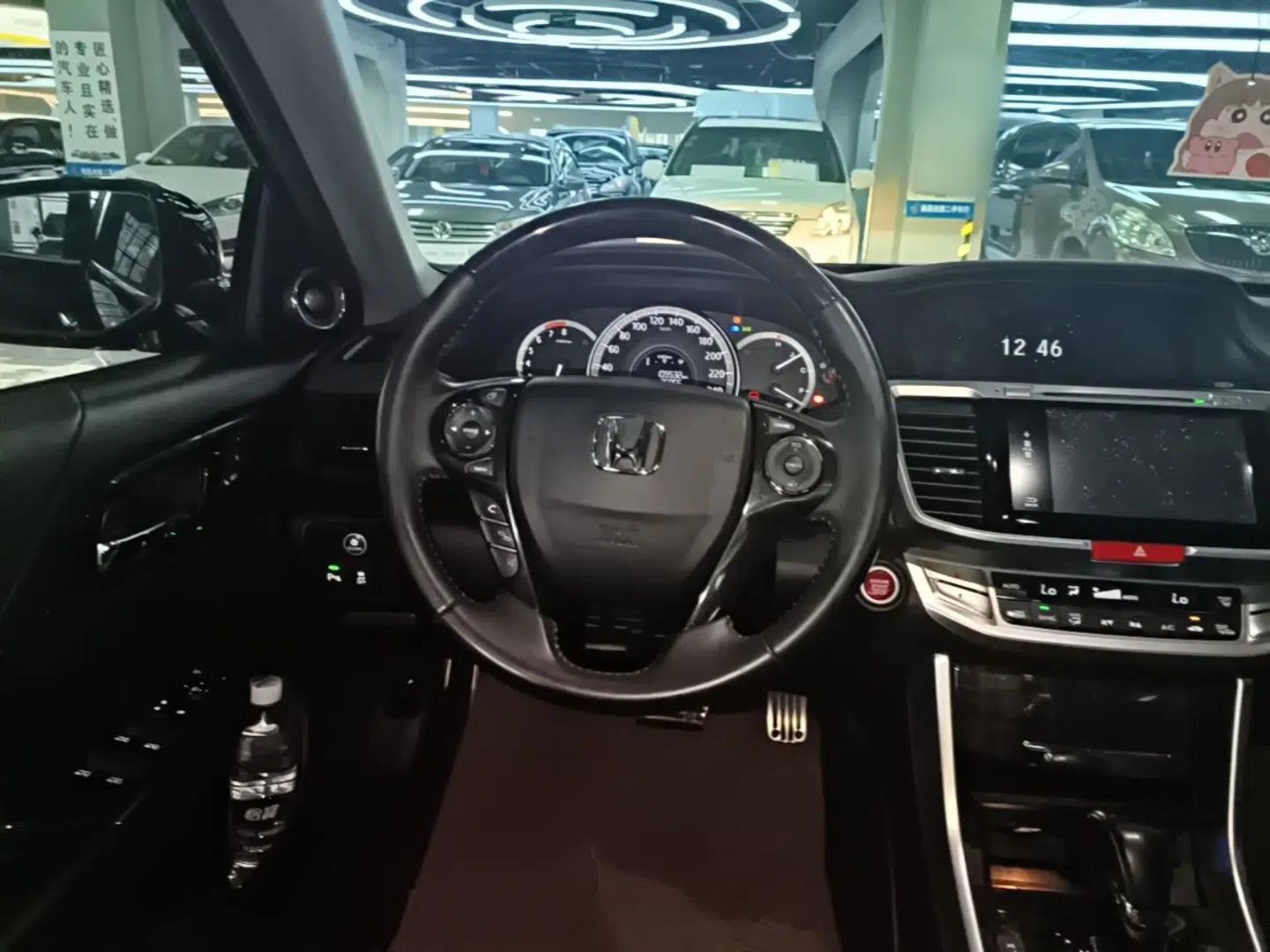 Honda Accord 2015 3.0L VTI Prestige Edition — миниатюра 13