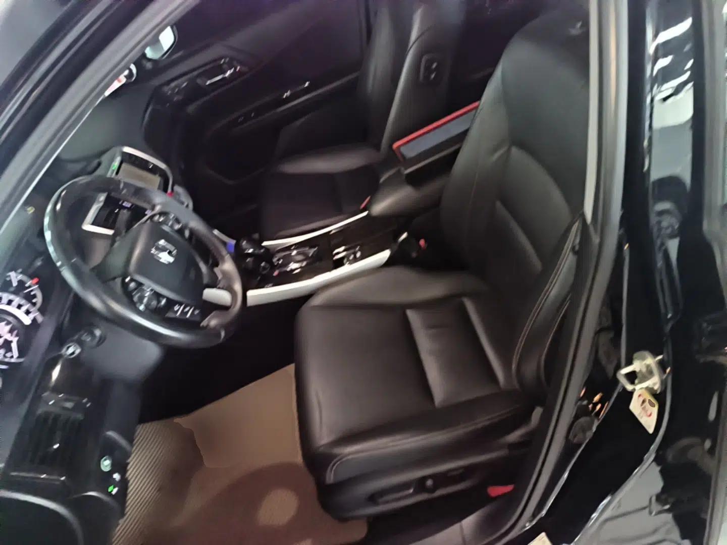 Honda Accord 2015 3.0L VTI Prestige Edition — миниатюра 17
