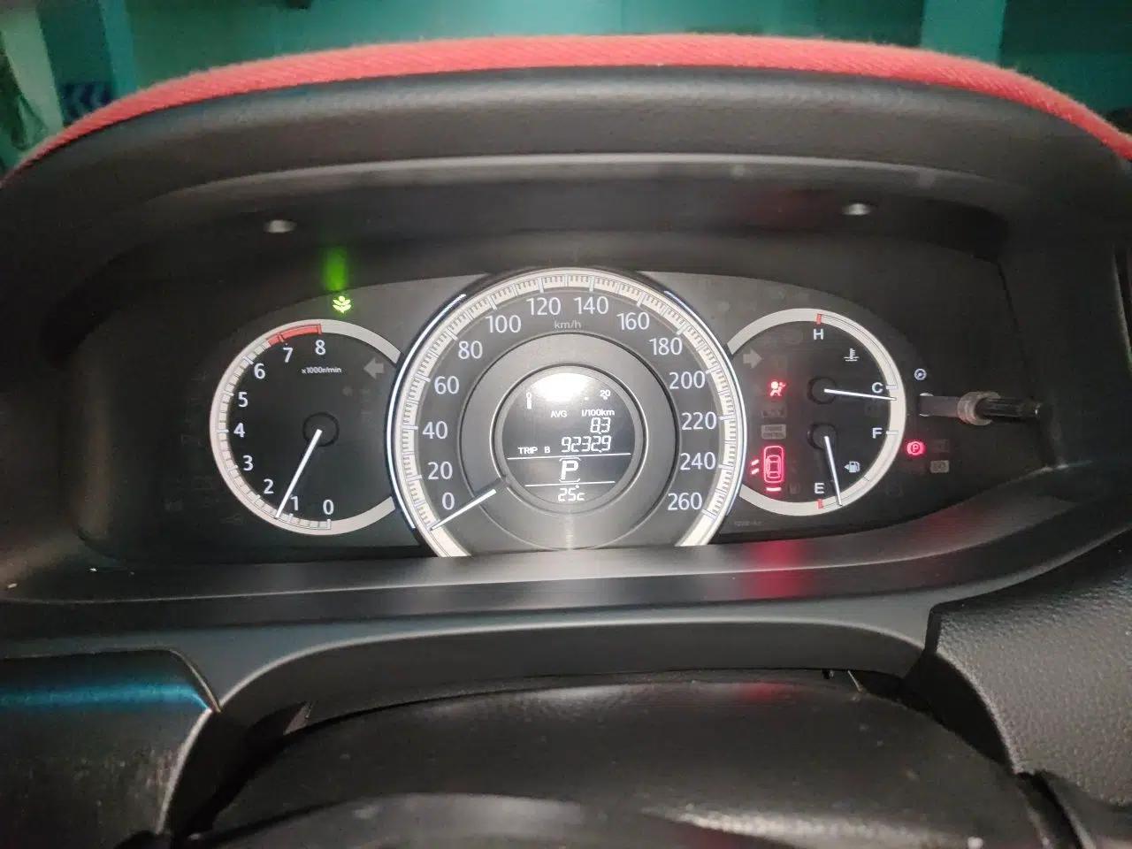 Honda Accord 2015 2.0L LX Comfort Edition — миниатюра 11