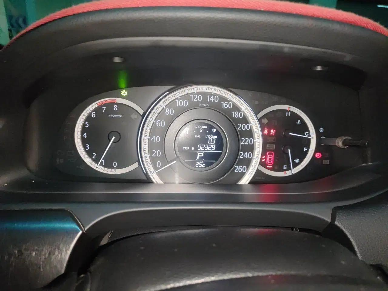 Honda Accord 2015 2.0L LX Comfort Edition — миниатюра 12
