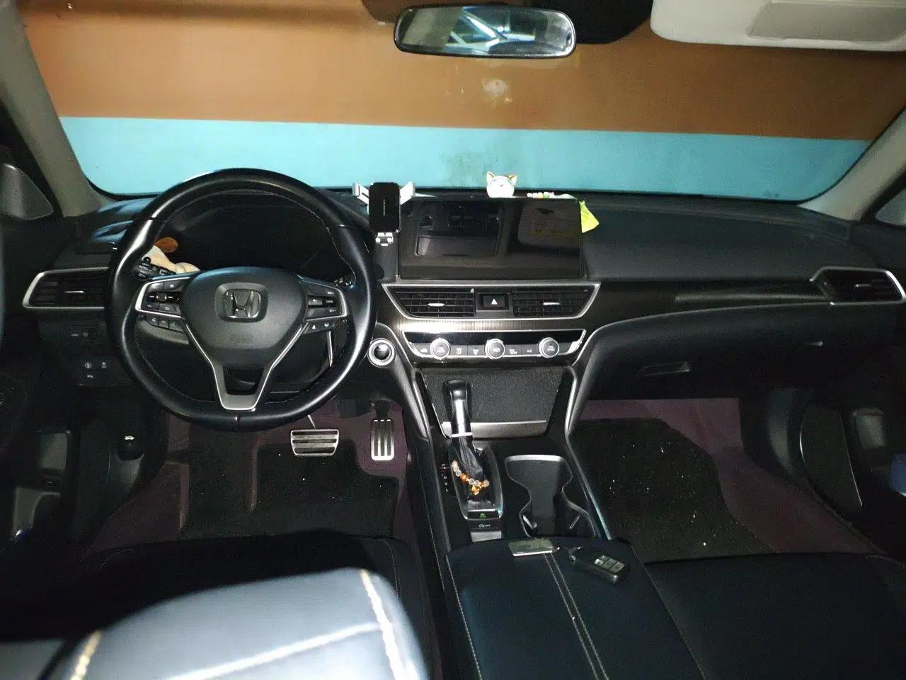 Honda Accord 2022 260TURBO Phantom Night · Prestige Edition — миниатюра 9