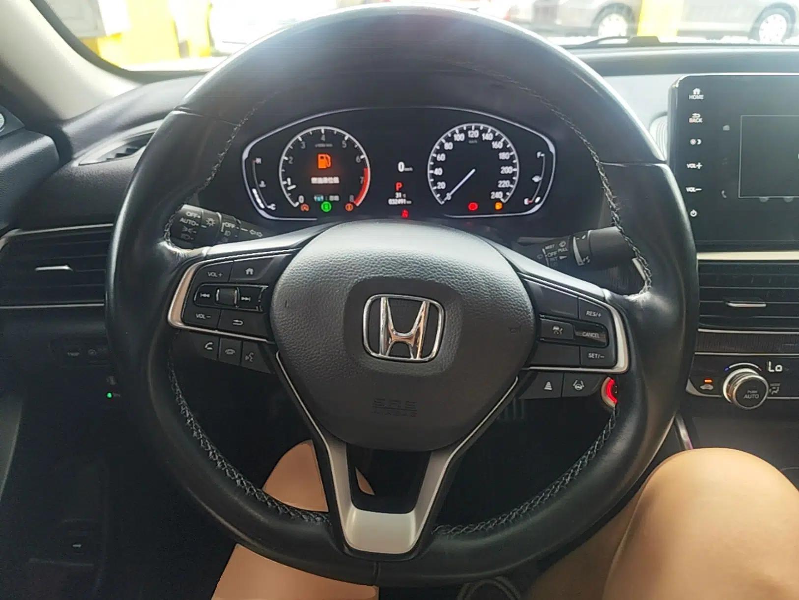 Honda Accord 2022 260TURBO Phantom Night · Prestige Edition — миниатюра 13