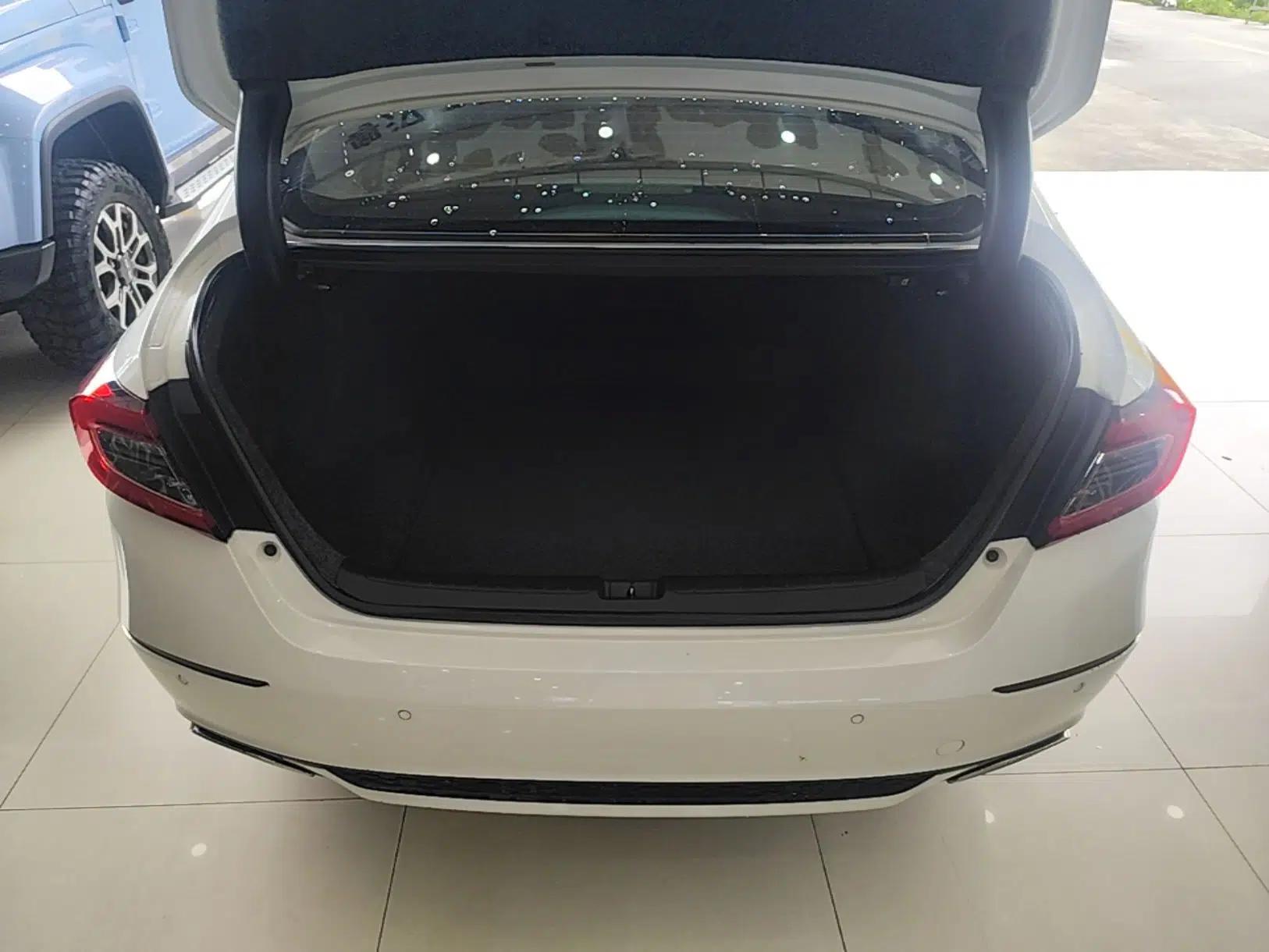 Honda Accord 2022 260TURBO Phantom Night · Prestige Edition — миниатюра 22