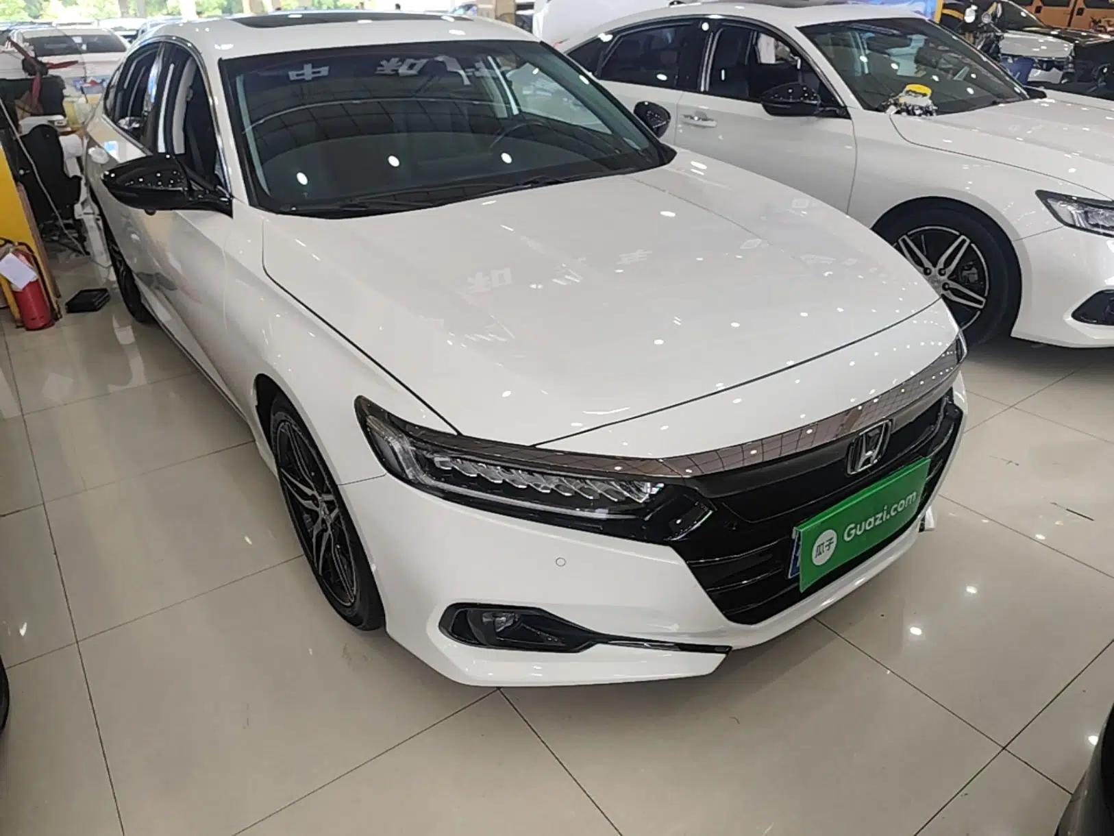 Honda Accord 2022 260TURBO Phantom Night · Prestige Edition — миниатюра 3