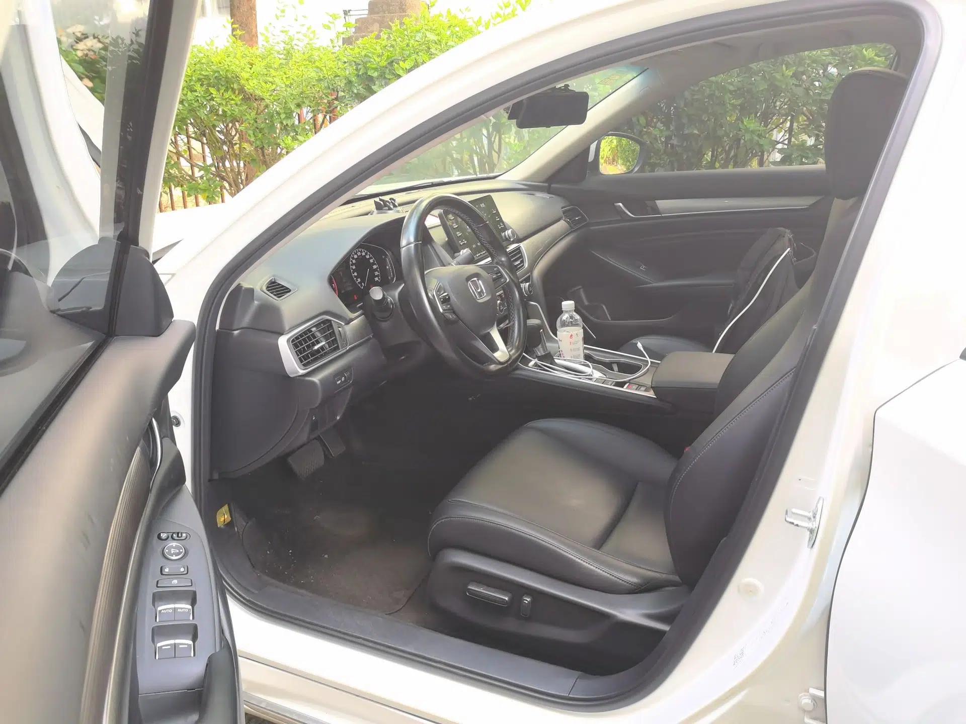 Honda Accord 2018 260TURBO Elite Edition China V — миниатюра 16