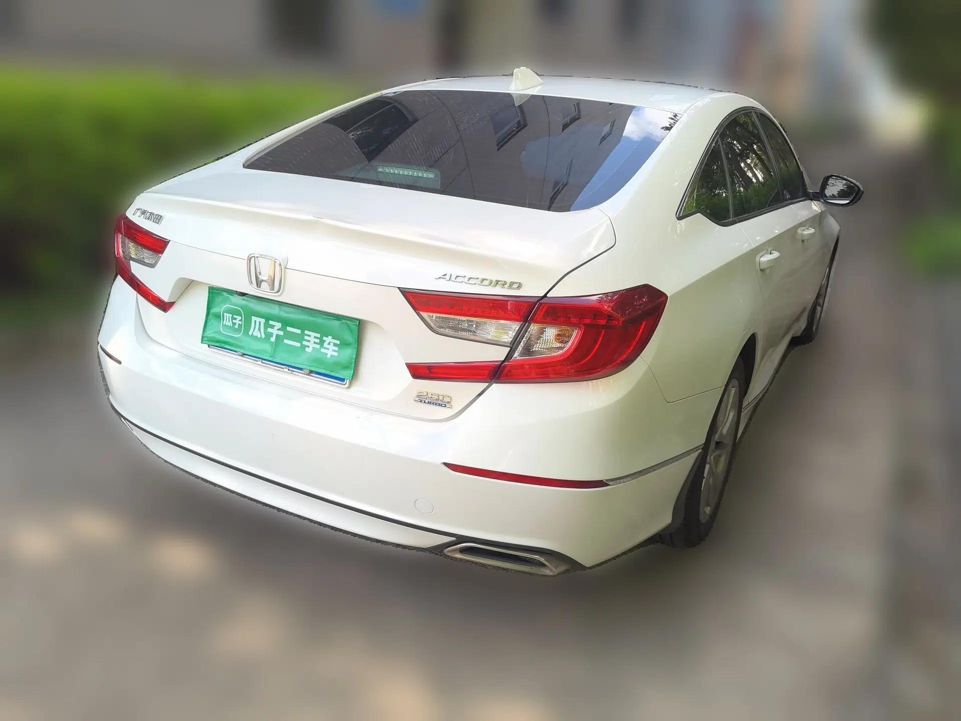 Honda Accord 2018 260TURBO Elite Edition China V — миниатюра 6