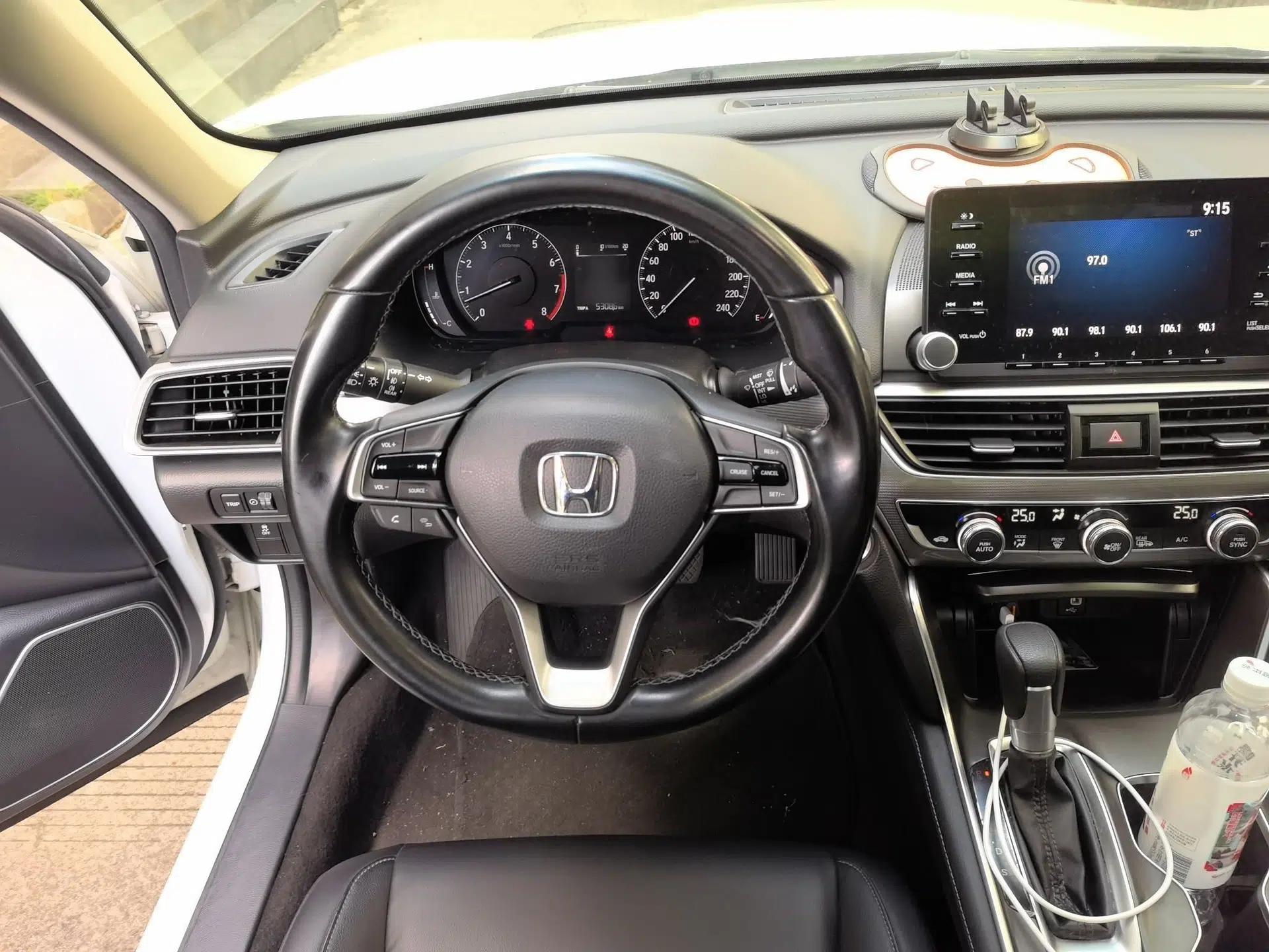 Honda Accord 2018 260TURBO Elite Edition China V — миниатюра 10