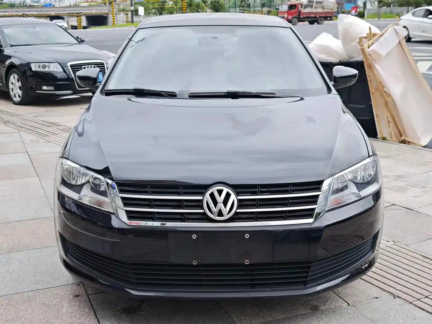 2013 Volkswagen Lavida Classic Facelift 1.6L Automatic Fashion Edition — миниатюра 2
