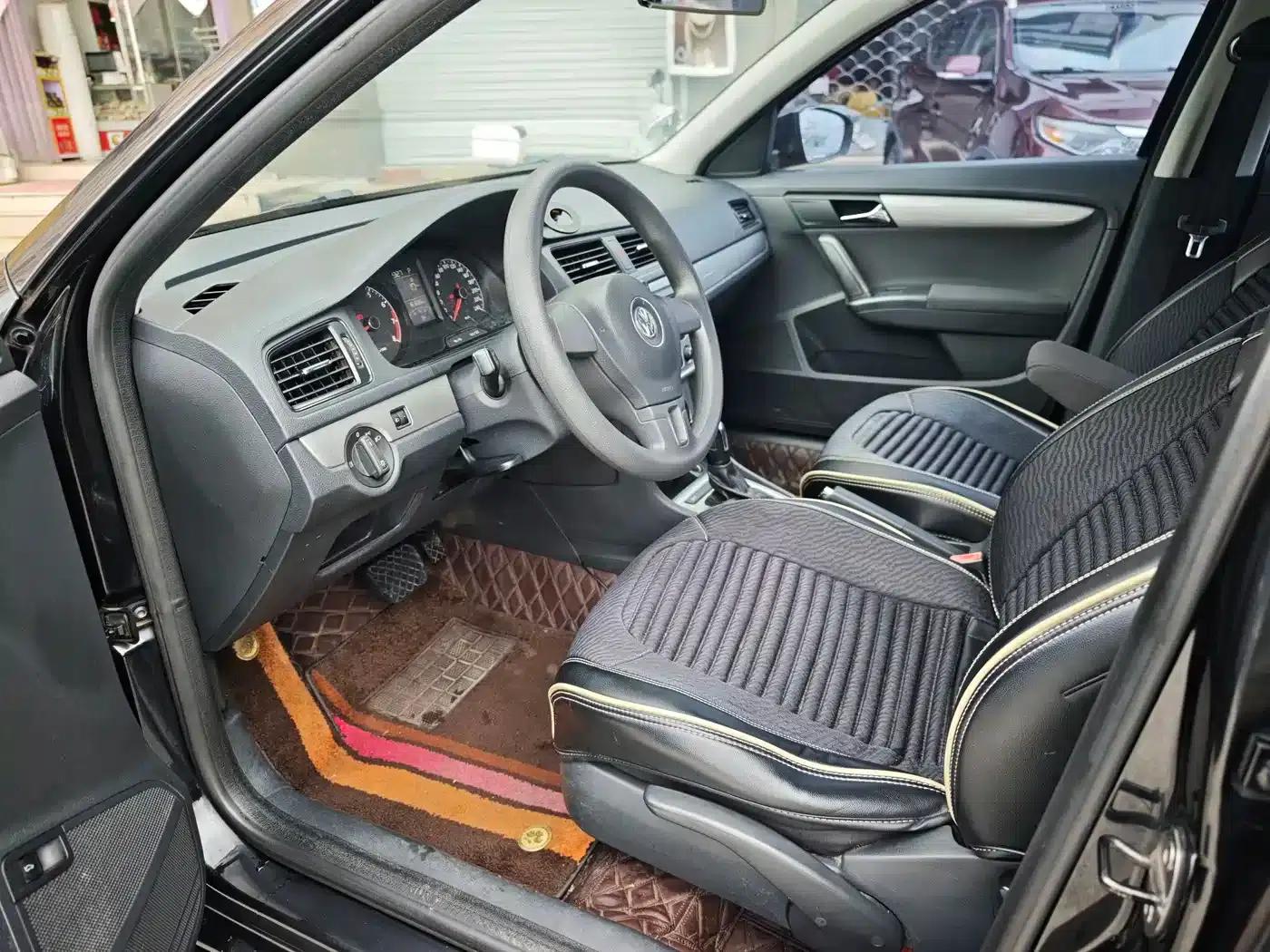 2013 Volkswagen Lavida Classic Facelift 1.6L Automatic Fashion Edition — миниатюра 7