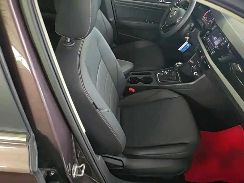 2019 Volkswagen Lavida 1.5L Automatic Comfort Edition (China VI Emission Standard) — миниатюра 25