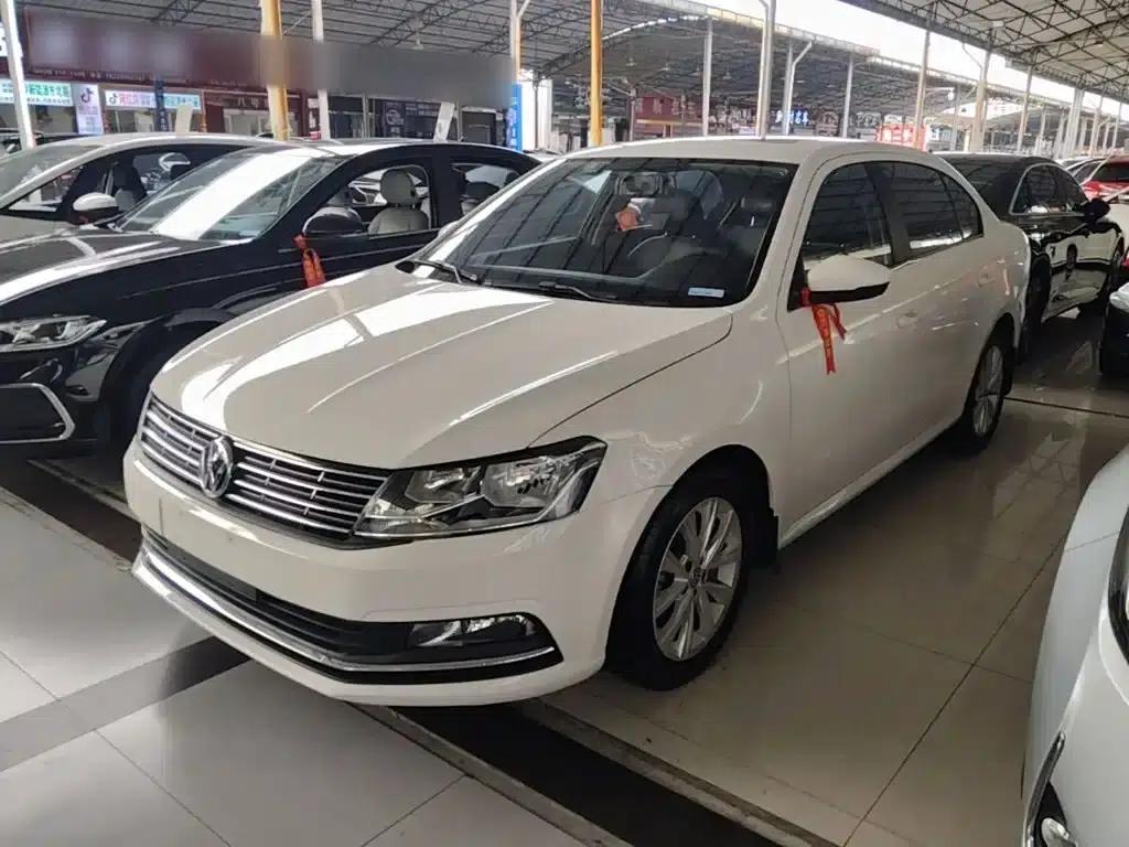 2017 Volkswagen Lavida 1.6L Automatic Comfort Edition — миниатюра 1