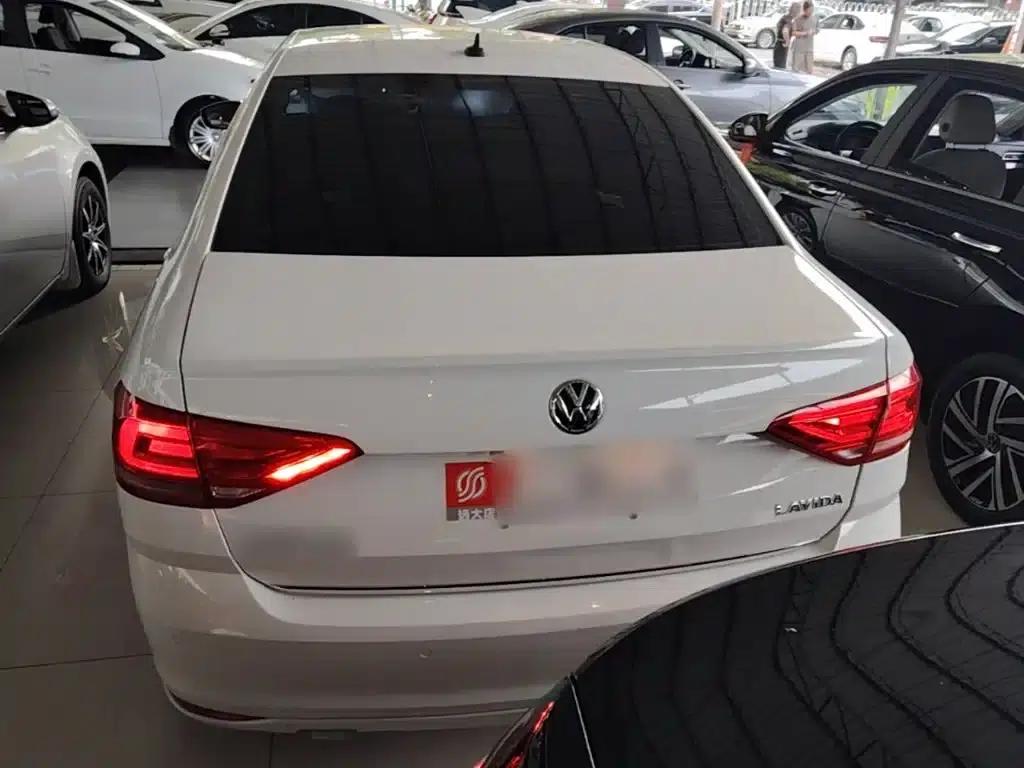 2017 Volkswagen Lavida 1.6L Automatic Comfort Edition — миниатюра 6