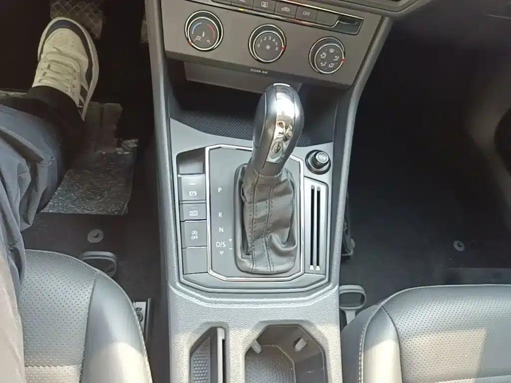 2021 Volkswagen Lavida 1.5L Automatic Comfort Edition — миниатюра 14