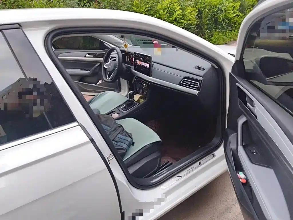 2023 Volkswagen Lavida 1.5L Automatic Five Million Edition — миниатюра 22