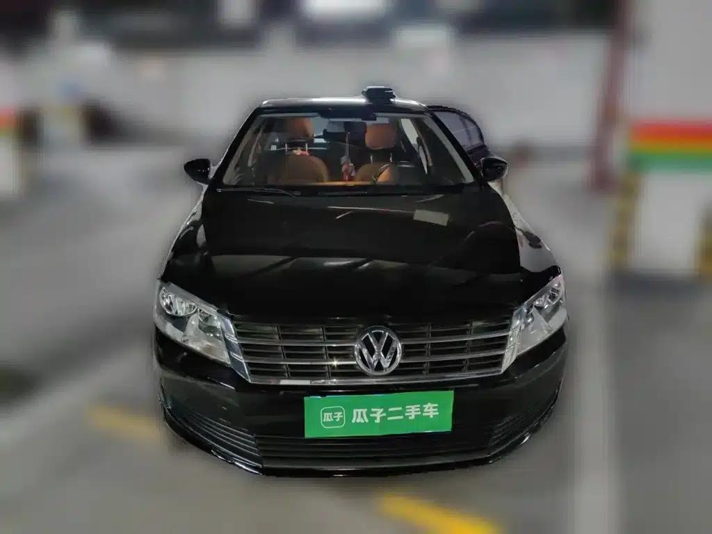 2013 Volkswagen Lavida Classic Facelift 1.6L Automatic Fashion Edition — миниатюра 3
