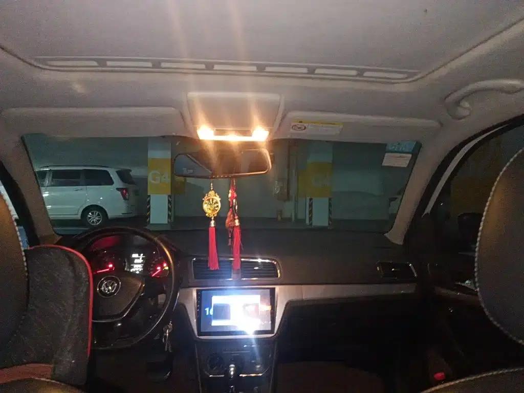 2015 Volkswagen Lavida 1.6L Automatic Comfort Edition — миниатюра 15
