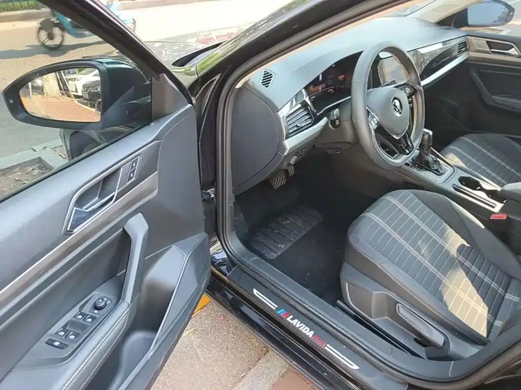 2021 Volkswagen Lavida 280TSI DSG Comfort Edition — миниатюра 16