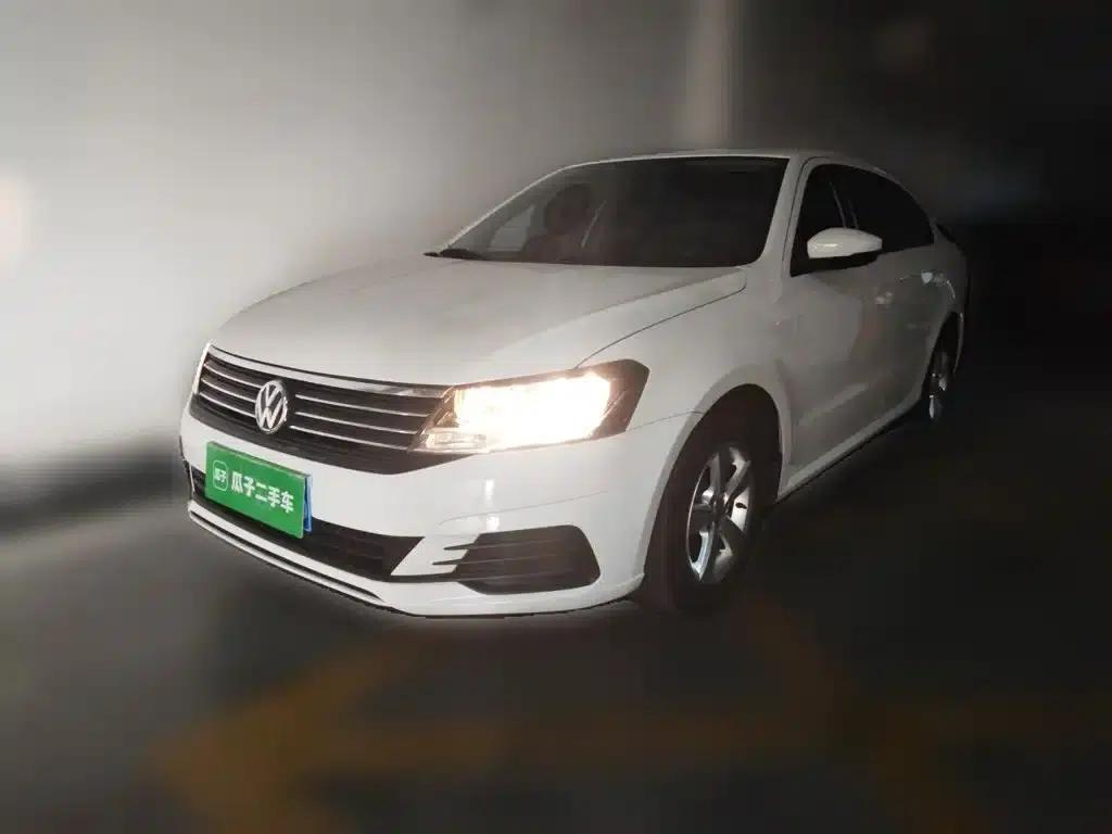 2019 Volkswagen Lavida, Lavida Qihang 1.5L Automatic Fashion Edition (National VI Emission Standard) — миниатюра 1