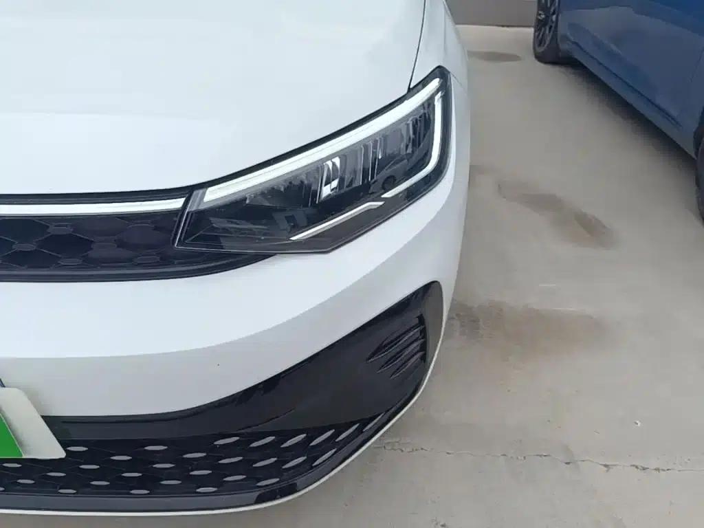 2023 Volkswagen Lavida New Elite 1.5L Automatic New Elite Edition — миниатюра 24