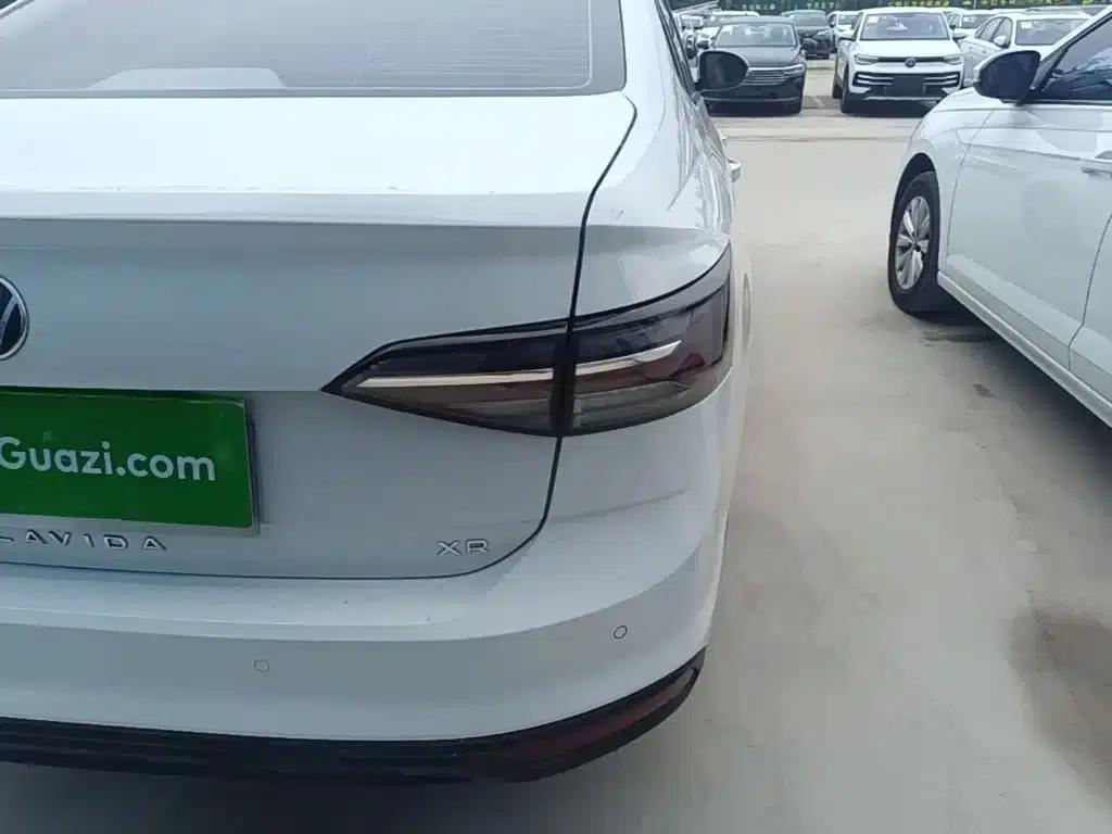 2023 Volkswagen Lavida New Elite 1.5L Automatic New Elite Edition — миниатюра 8