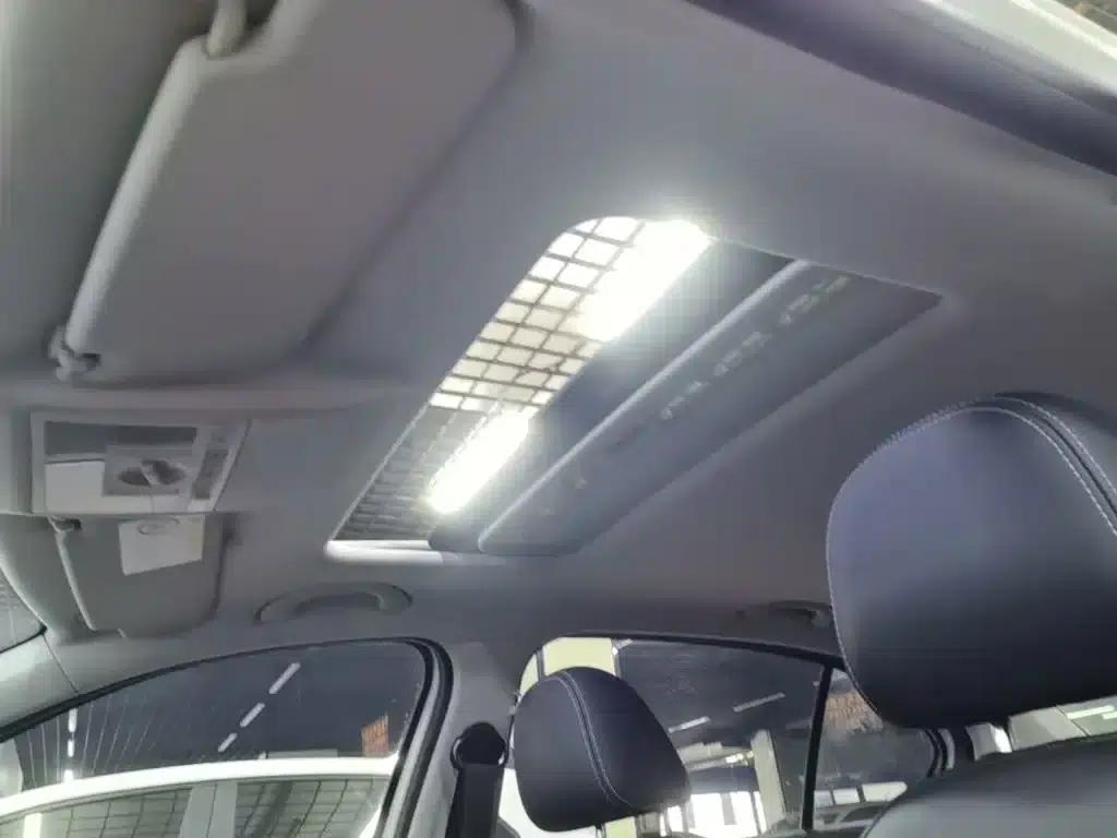 2015 Volkswagen Lavida 1.6L Automatic Comfort Edition — миниатюра 18