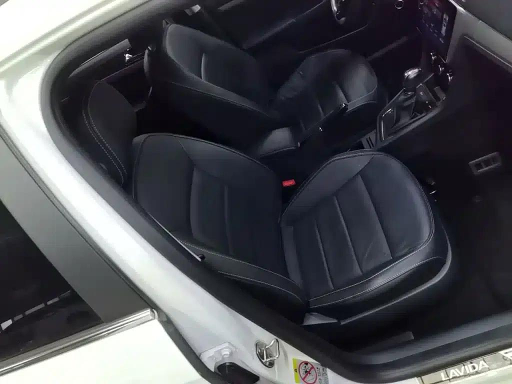2015 Volkswagen Lavida 1.6L Automatic Comfort Edition — миниатюра 25