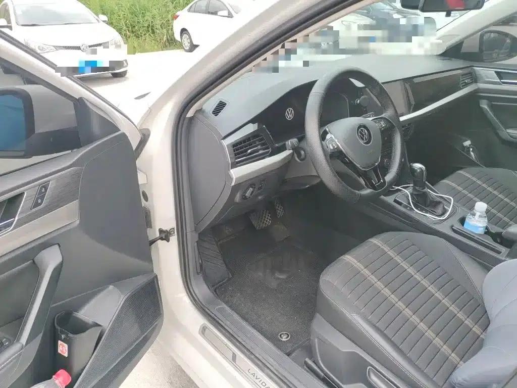 2022 Volkswagen Lavida 280TSI DSG Comfort Edition — миниатюра 14