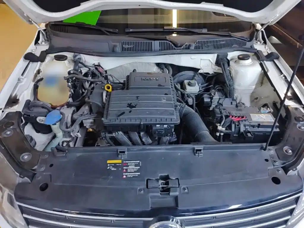2015 Volkswagen Lavida 1.6L Manual Comfort Edition — миниатюра 20