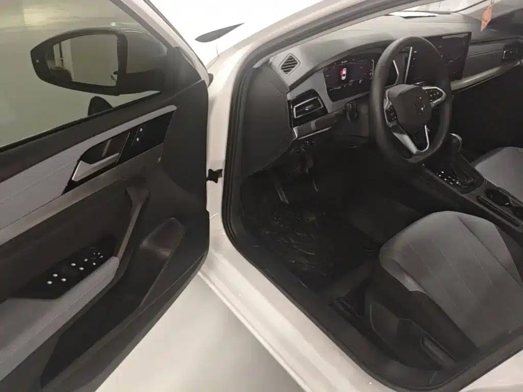 2024 Volkswagen Lavida 1.5L Automatic Starry Sky Five Million Edition — миниатюра 16